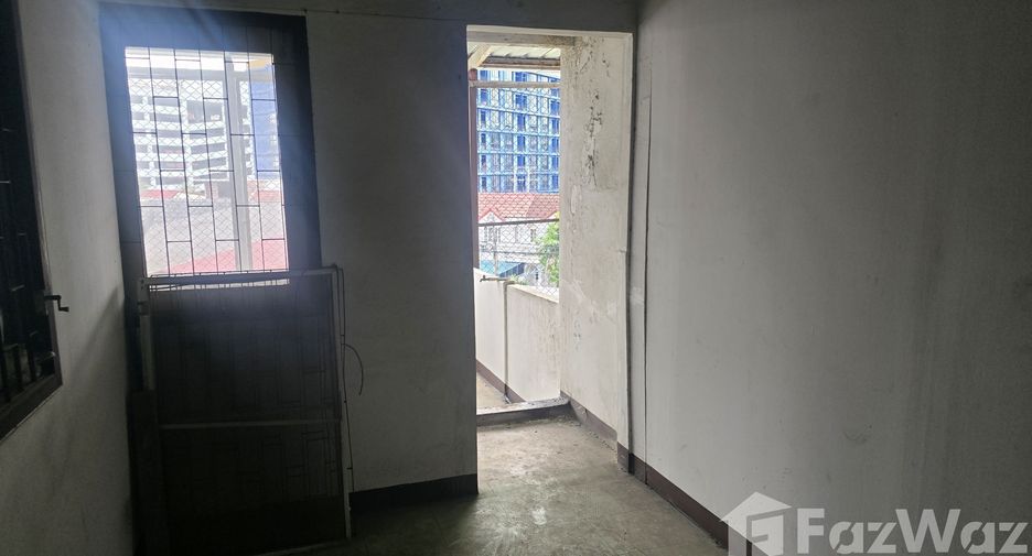 For rent retail Space in Bang Kapi, Bangkok
