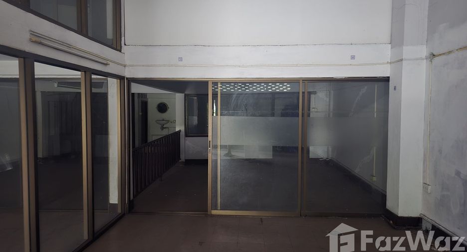 For rent retail Space in Bang Kapi, Bangkok