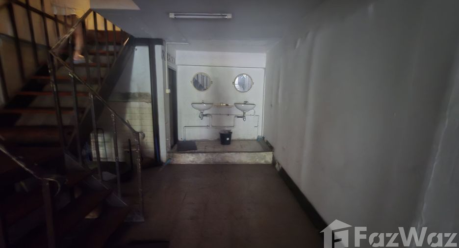 For rent retail Space in Bang Kapi, Bangkok