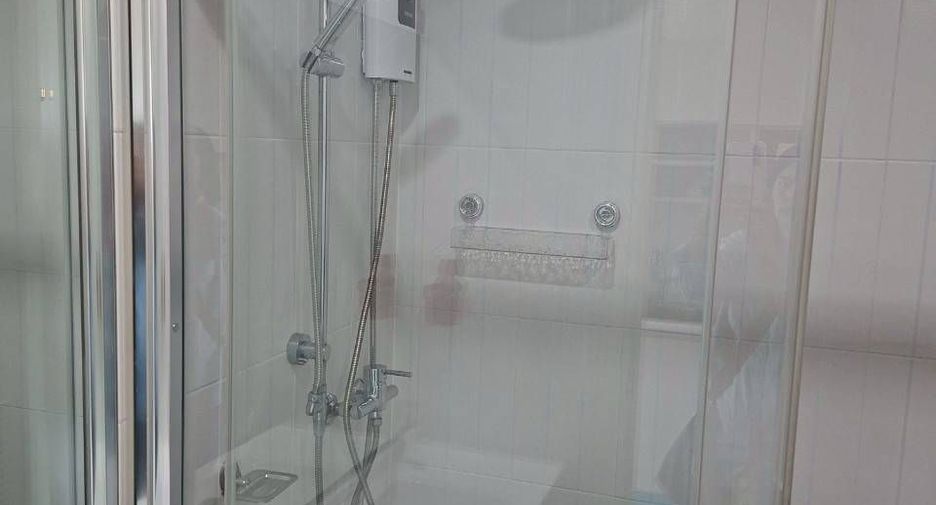 For rent 2 bedrooms condo in Mueang Samut Prakan, Samut Prakan