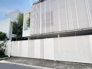 Casa en alquiler de 4 habitaciones en Bueng Kum, Bangkok