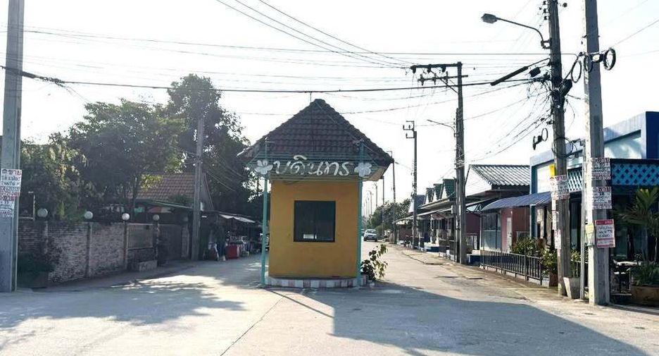 For rent 2 bedrooms house in Khlong Sam Wa, Bangkok