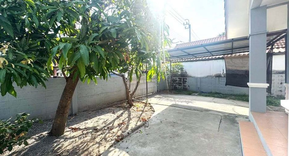 For rent 2 bedrooms house in Khlong Sam Wa, Bangkok