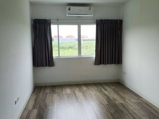 出租 3 卧室 联排别墅 在 Lat Phrao, 曼谷