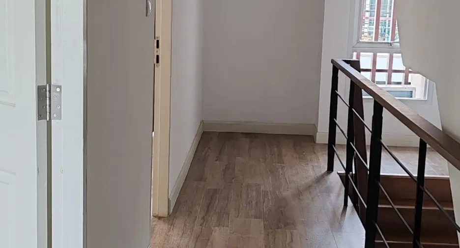 For rent 3 bedrooms townhouse in Lat Phrao, Bangkok