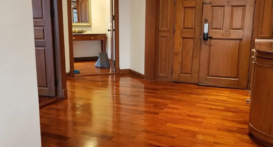 For rent 3 bedrooms condo in Watthana, Bangkok