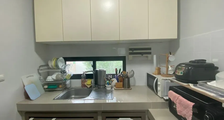 Haus zur Miete mit 3 Zimmer in Bang Sao Thong, Samut Prakan