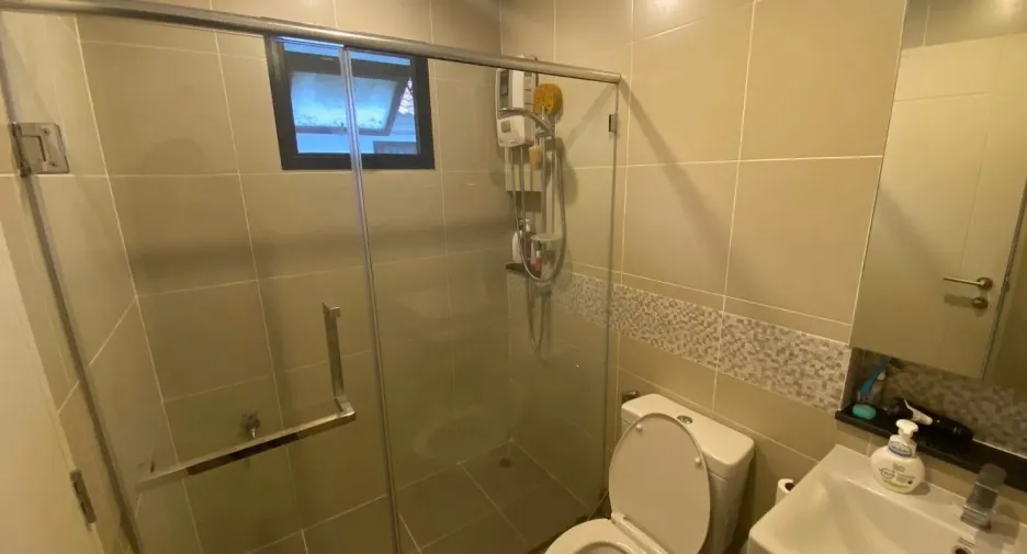 Haus zur Miete mit 3 Zimmer in Bang Sao Thong, Samut Prakan