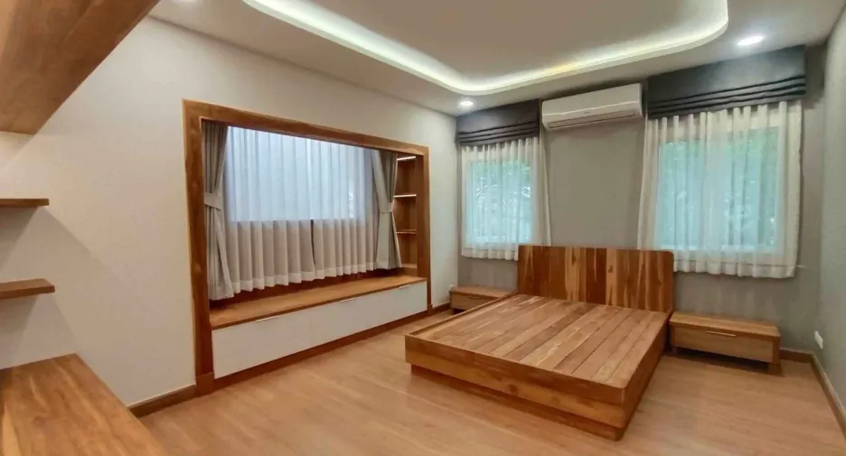 For rent 5 bedrooms house in Sai Mai, Bangkok