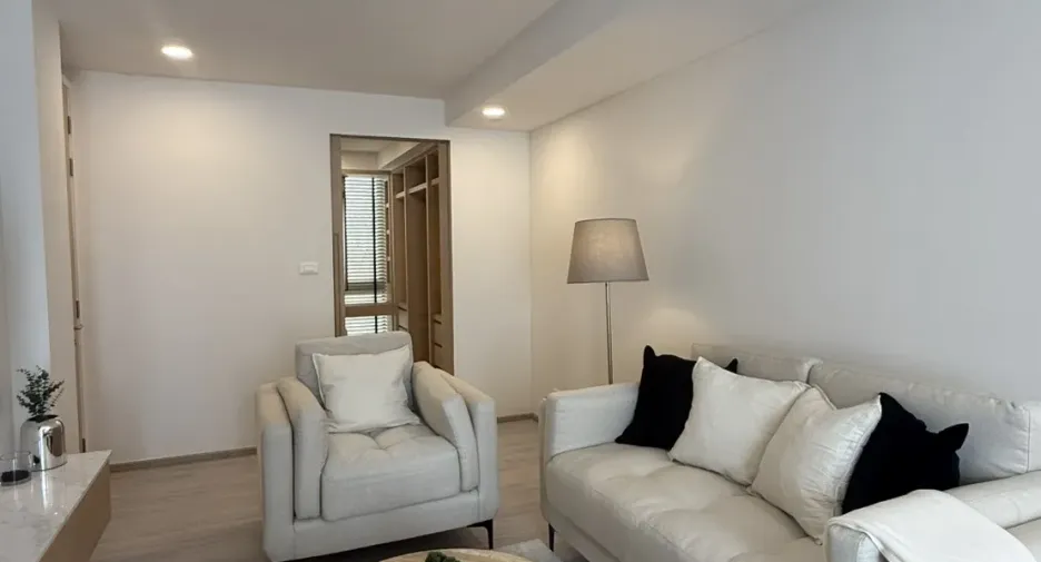 For rent 3 bedrooms townhouse in Mueang Samut Prakan, Samut Prakan