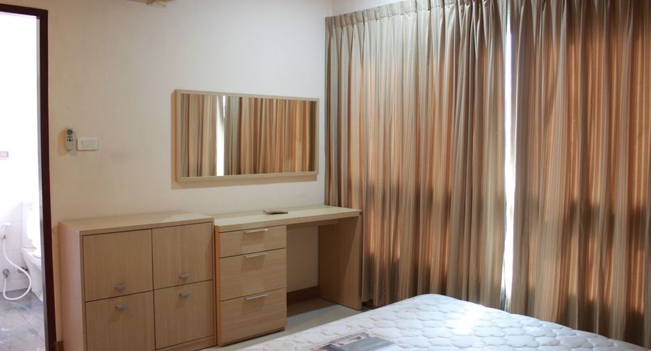 Аренда студия кондо в Хуаи Кхщанг, Бангкок