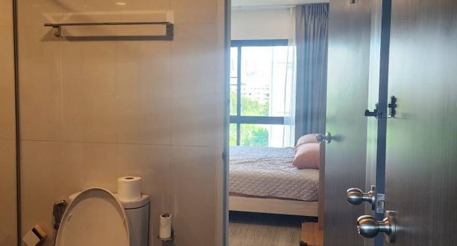 For rent 2 bedrooms condo in Bang Na, Bangkok