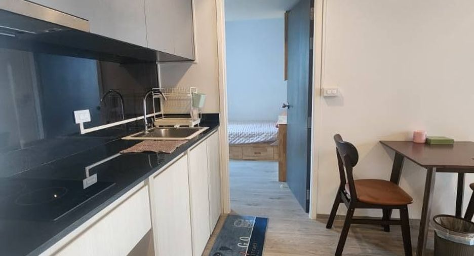 For rent 2 bedrooms condo in Bang Na, Bangkok