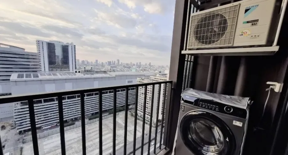 For rent 1 bed condo in Huai Khwang, Bangkok