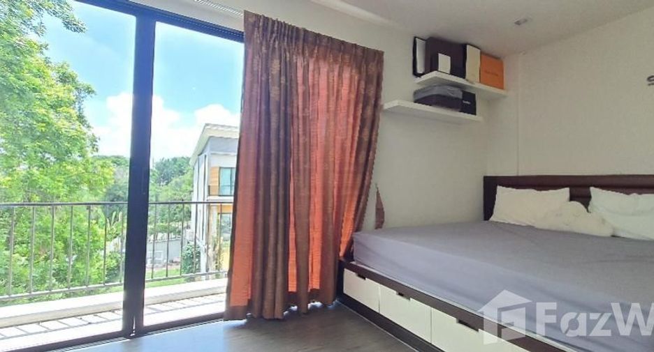 For rent 3 bedrooms townhouse in Bueng Kum, Bangkok