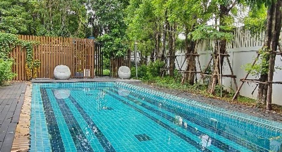 For rent 3 bedrooms townhouse in Bueng Kum, Bangkok