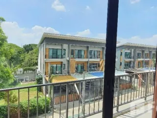 Reihenhaus zur Miete mit 3 Zimmer in Bueng Kum, Bangkok