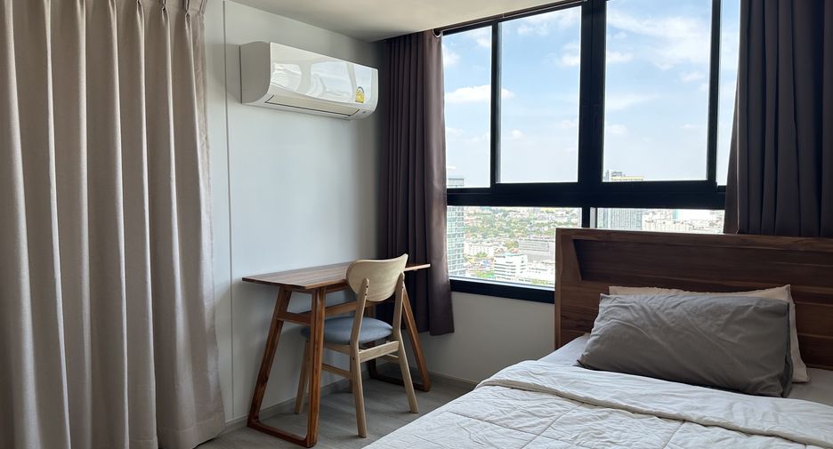 For rent 2 bedrooms condo in Bang Phlat, Bangkok
