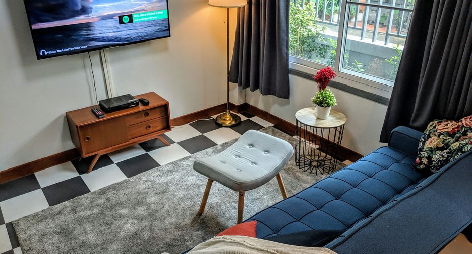 Casa en alquiler de 2 habitaciones en Huai Khwang, Bangkok