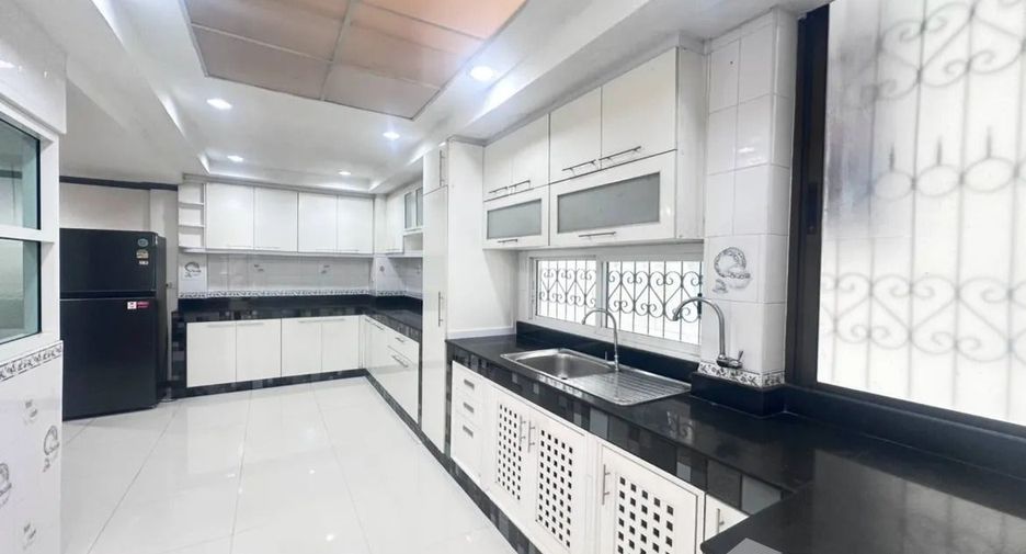 Hotel zur Miete mit 7 Zimmer in Prawet, Bangkok