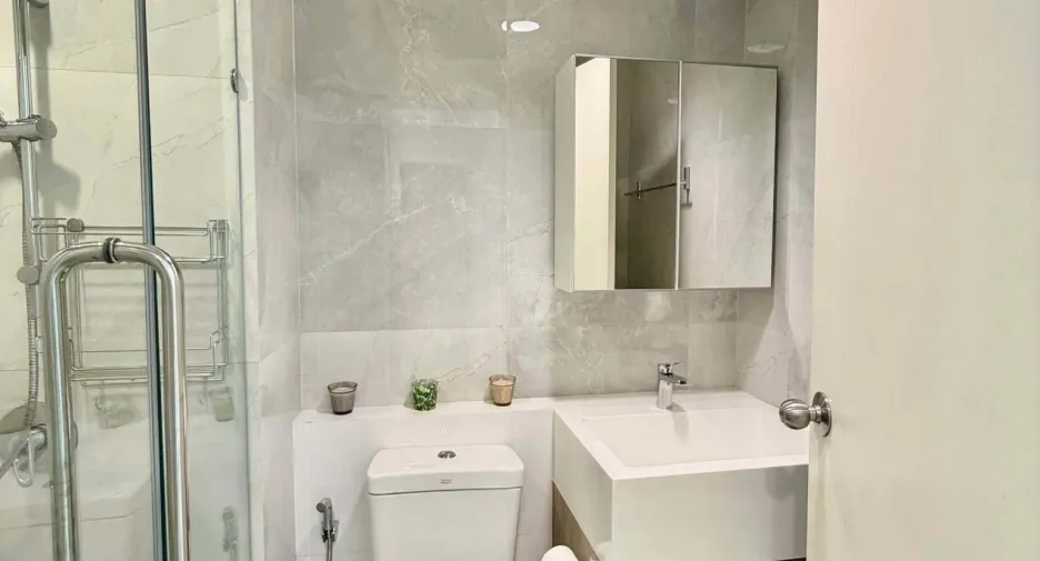 For rent 2 bedrooms condo in Suan Luang, Bangkok