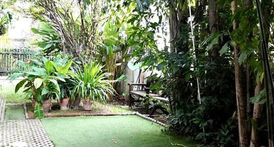 For rent 3 bedrooms house in Bang Na, Bangkok