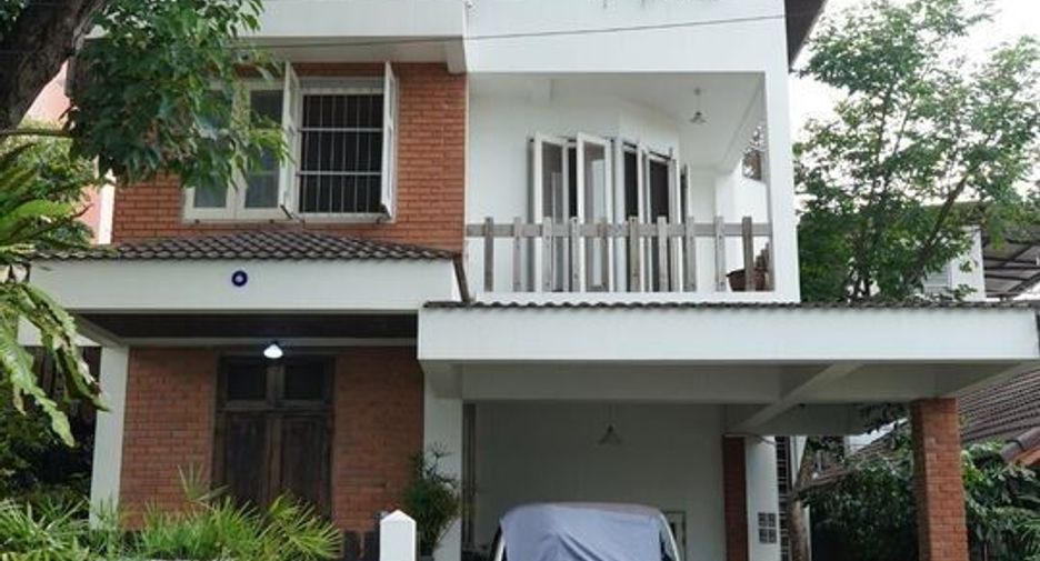 For rent 3 bedrooms house in Bang Na, Bangkok