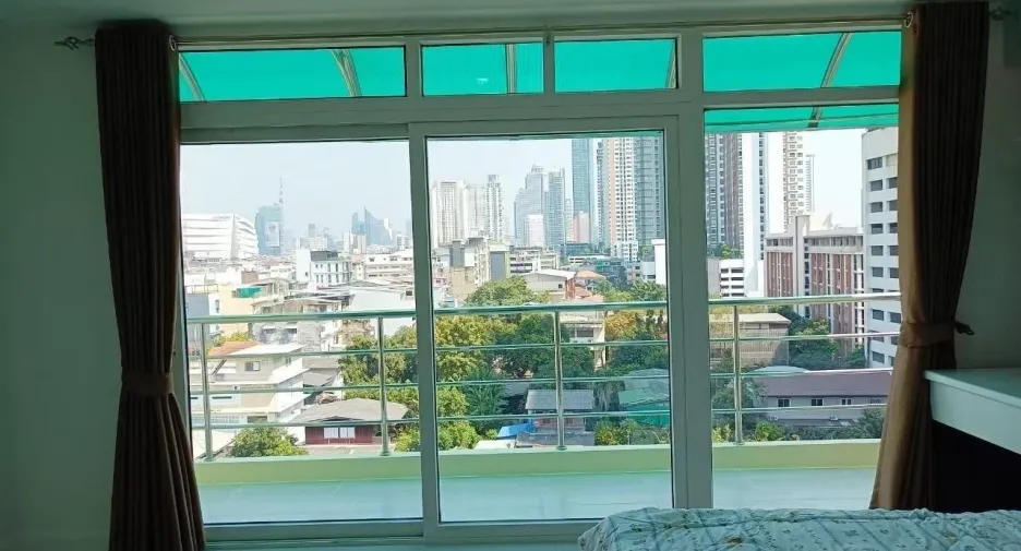 For rent 1 bed condo in Khlong San, Bangkok