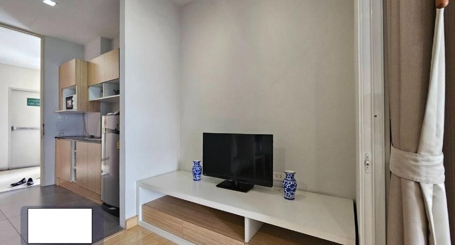 À louer 1 chambre condo à Phra Khanong, Bangkok
