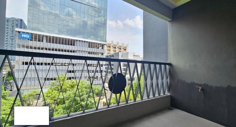 For rent 1 Beds condo in Phra Khanong, Bangkok