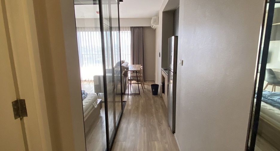 Condo en alquiler de 1 habitaciones en Sathon, Bangkok
