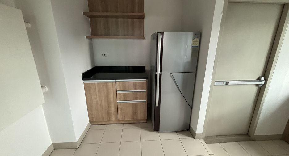 Apartment zur Miete mit 2 Zimmer in Khlong Toei, Bangkok