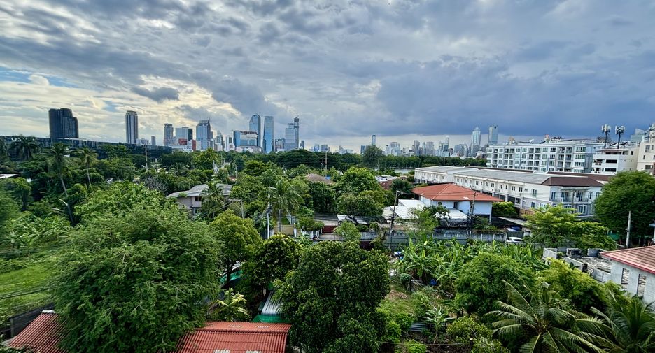 Apartment zur Miete mit 2 Zimmer in Khlong Toei, Bangkok