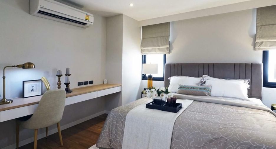 Reihenhaus zur Miete mit 5 Zimmer in Khlong Toei, Bangkok