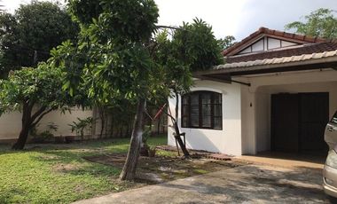 出租 3 卧室 独立屋 在 Prawet, 曼谷
