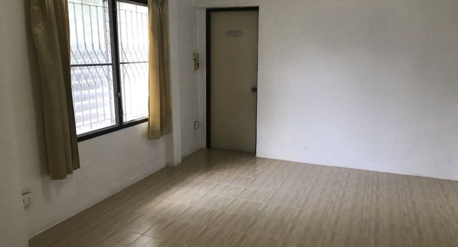 出租 3 卧室 独立屋 在 Prawet, 曼谷