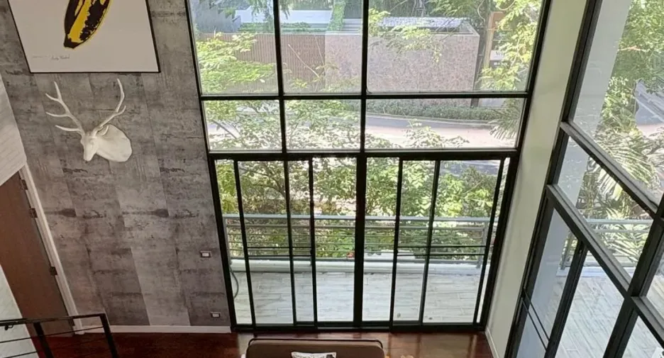For rent 3 bedrooms apartment in Pathum Wan, Bangkok