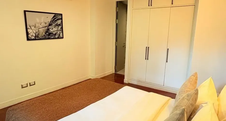 For rent 3 bedrooms apartment in Pathum Wan, Bangkok