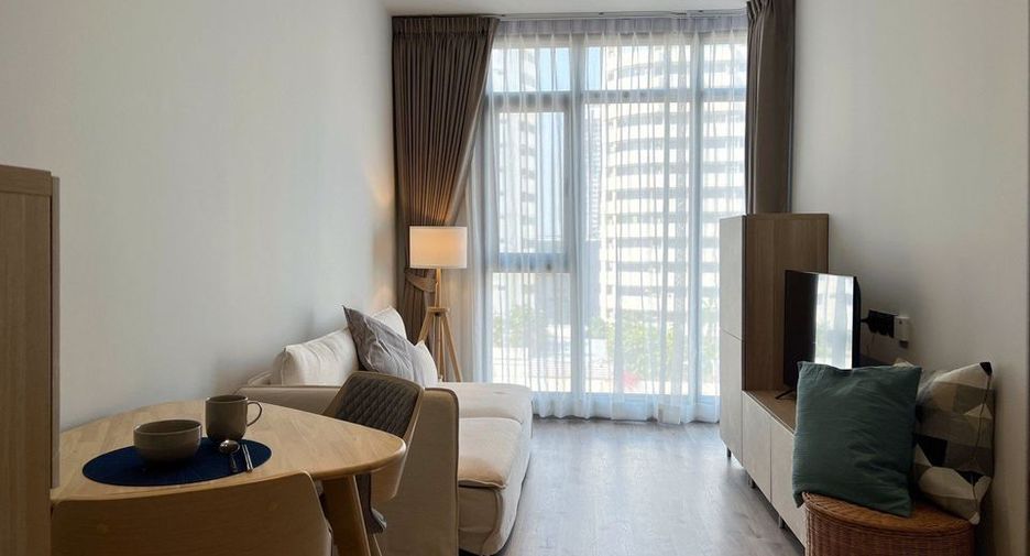 For rent 1 bed condo in Watthana, Bangkok