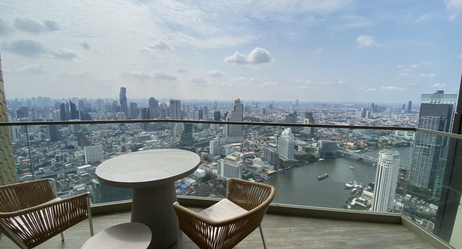 For rent 3 bedrooms condo in Khlong San, Bangkok