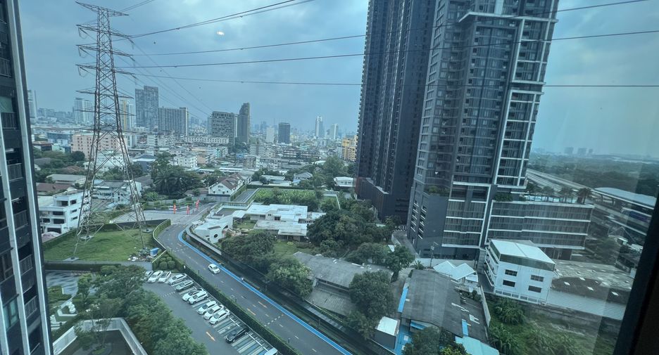 For rent 2 bedrooms condo in Chatuchak, Bangkok