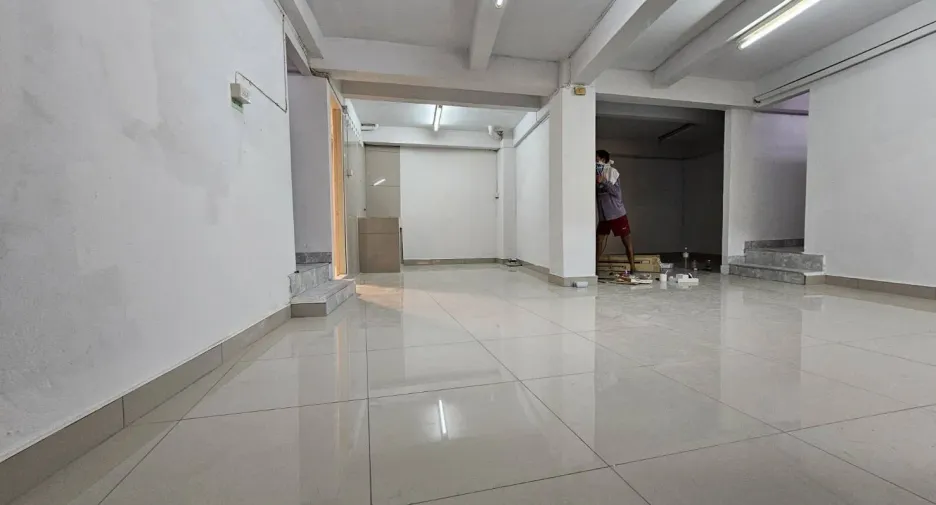 For rent 6 bedrooms retail Space in Bang Kho Laem, Bangkok