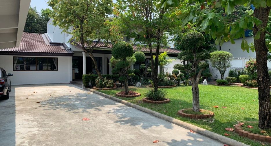 Haus zur Miete mit 4 Zimmer in Suan Luang, Bangkok