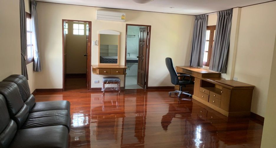 Haus zur Miete mit 4 Zimmer in Suan Luang, Bangkok