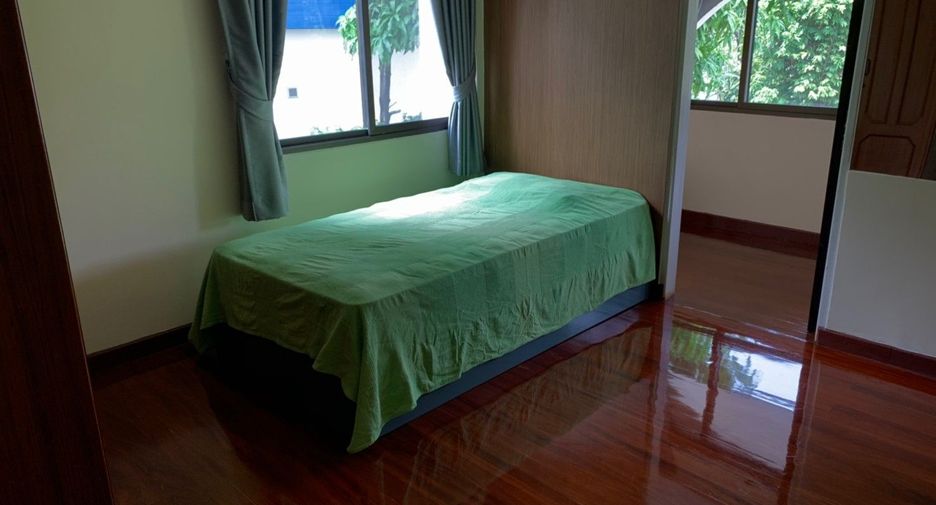 Haus zur Miete mit 4 Zimmer in Suan Luang, Bangkok