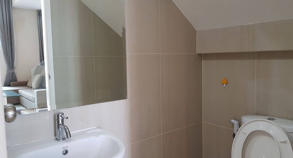 For rent 1 bed condo in Watthana, Bangkok