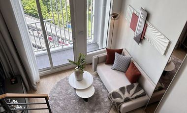 Condo en alquiler de 1 habitaciones en Bang Rak, Bangkok