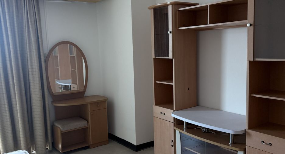 For rent 1 bed condo in Sathon, Bangkok