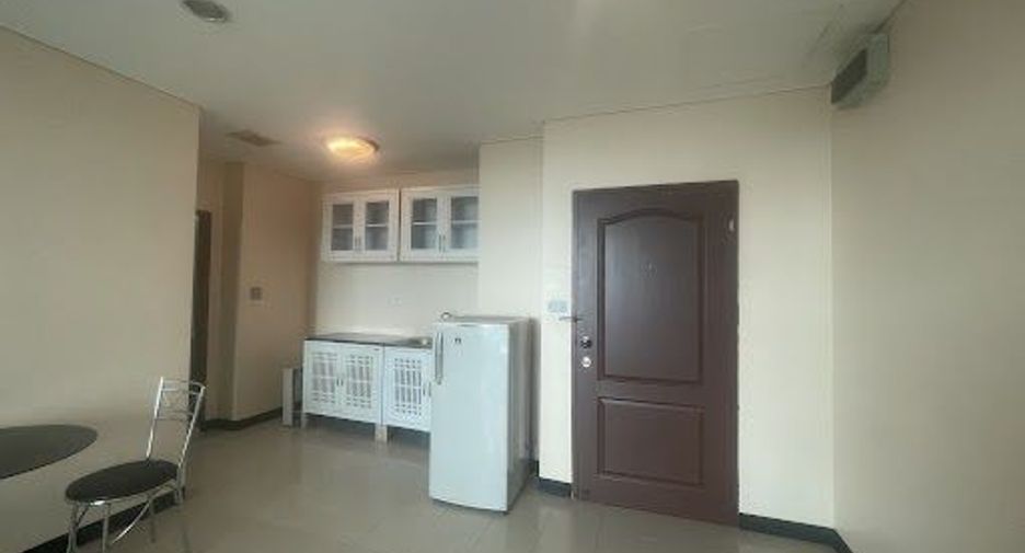 For rent 1 bed condo in Sathon, Bangkok