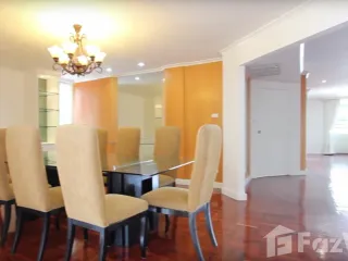 For rent 4 bedrooms apartment in Watthana, Bangkok